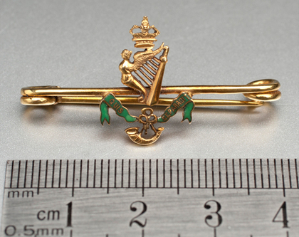 Irish Gold Sweetheart Brooch - Royal Ulster Rifles
