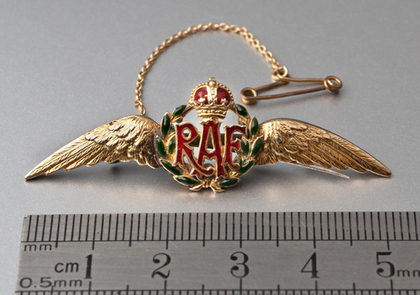 RAF 15 Carat Gold and Enamel Sweetheart Brooch