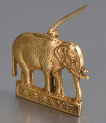 Indian Colonial 9 Carat Gold Military Sweetheart Brooch - Elephant, Assaye, Royal Highland Fusiliers, Hamilton & Co.