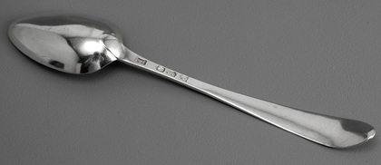 Irish Silver Bright Cut Celtic Point Tablespoon - John Shiels, Dublin Star