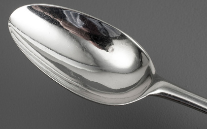Early Irish Silver Rat Tail Hanoverian Tablespoon - Esther Forbes, 1729, MacDowell Family Crest