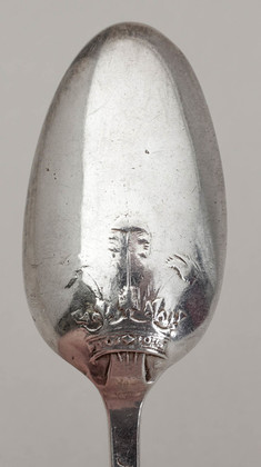 Prince of Wales' Feathers Back Hanoverian silver teaspoons (Pair)
