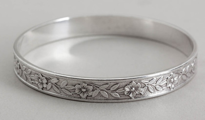 Denis Lacy-Hulbert Silver Arts & Crafts Bangle