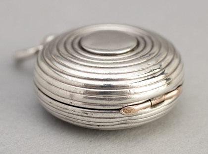 Sampson Mordan Silver Sovereign Case - British Registry Design Number