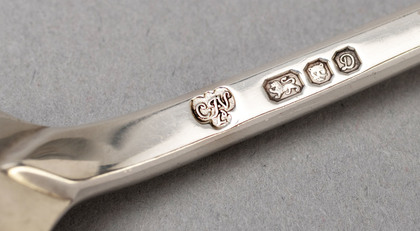 The Leicester Spoon - Sterling Silver Replica Seal Top Spoon, Circa 1620 - Vander, Tarrant